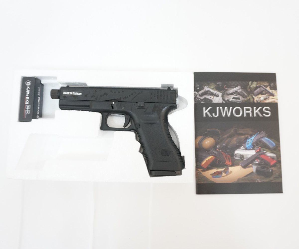 Страйкбольный пистолет KJW Glock G17 TBC Gas Black, удлин. ствол