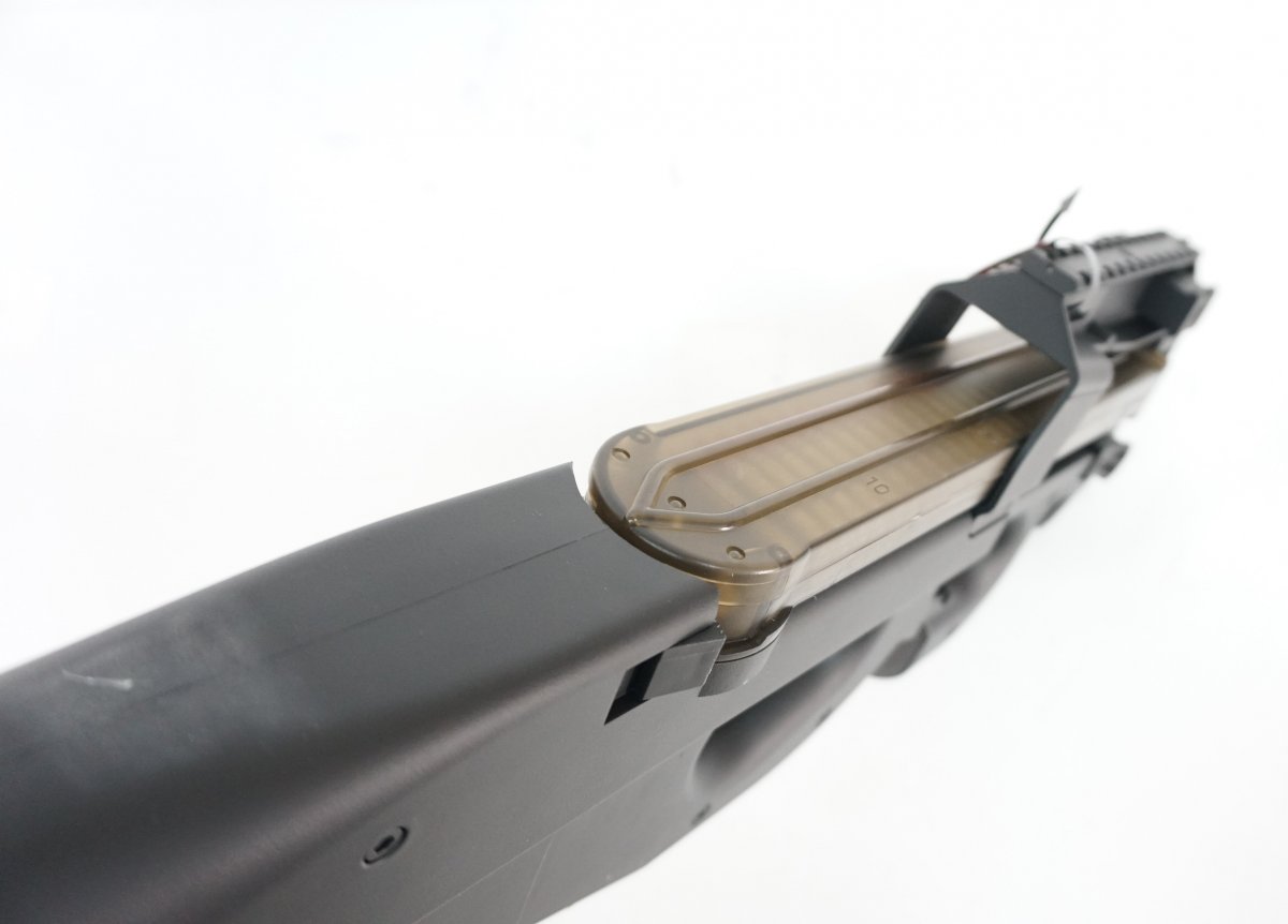 Страйкбольный пистолет-пулемет Cyma FN P90, с удлиненным стволом (CM.060A)
