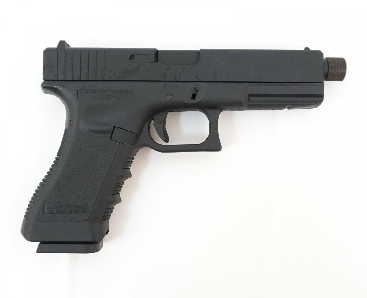Страйкбольный пистолет KJW Glock G17 TBC Gas Black, удлин. ствол
