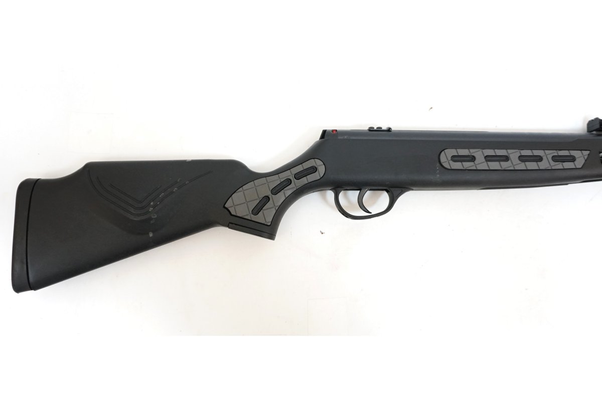 Пневматическая винтовка Hatsan Striker (1000S) 4,5 мм