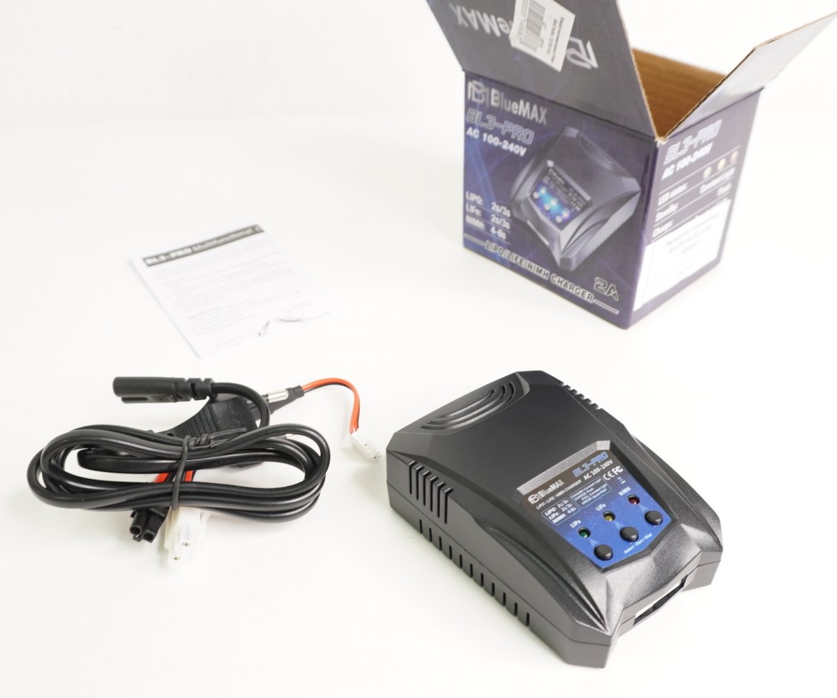 Зарядное устройство BlueMax BL3-PRO (16 Вт, 2А) для Li-Po 2-3S, LiFe 2-3S, NiMH 4-8S (220В)