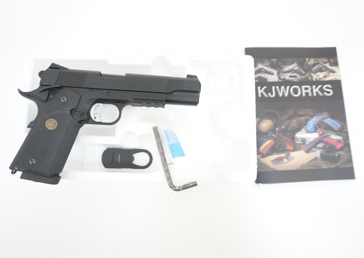 Страйкбольный пистолет KJW Colt M1911 M.E.U. CO₂ (KP-07.CO2)