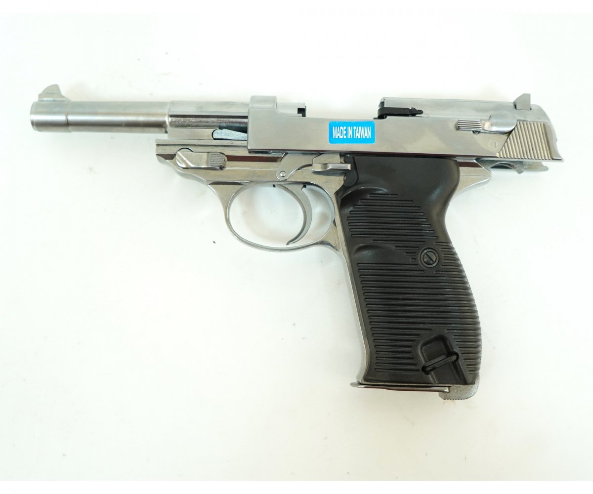 Страйкбольный пистолет WE Walther P38 GBB Silver